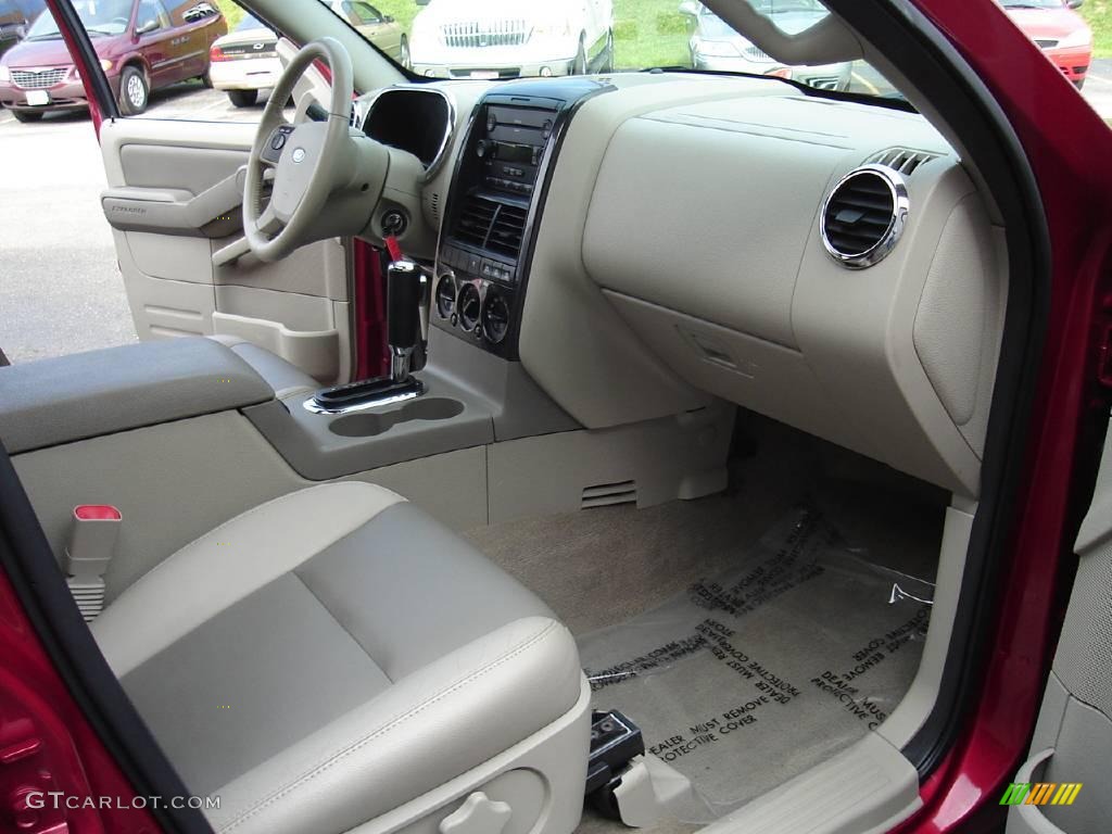 2006 Explorer XLT 4x4 - Redfire Metallic / Stone photo #23