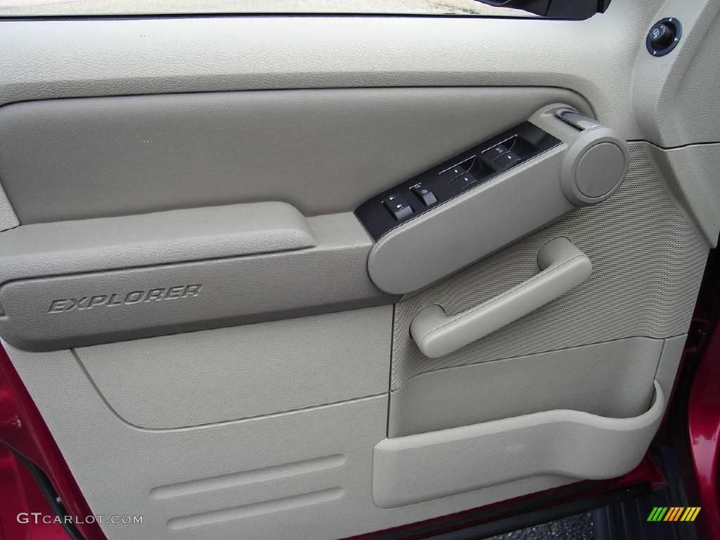 2006 Explorer XLT 4x4 - Redfire Metallic / Stone photo #25