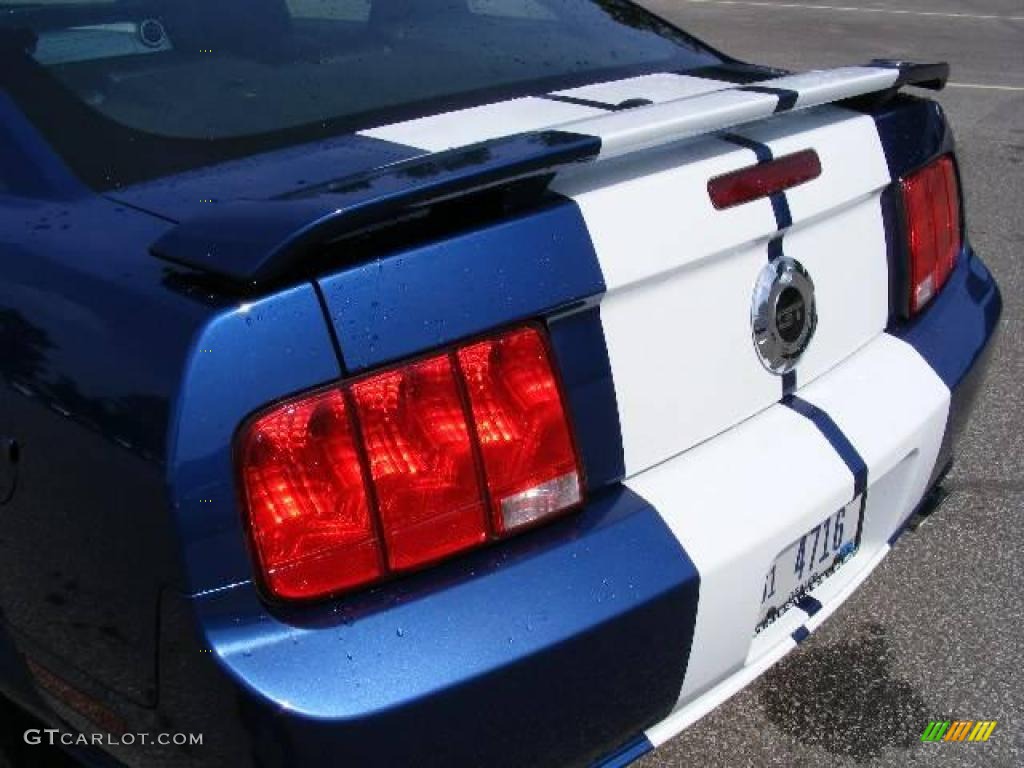 2007 Mustang GT Premium Coupe - Vista Blue Metallic / Dark Charcoal photo #22