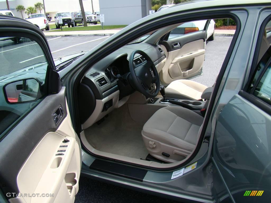 2008 Fusion SE - Moss Green Metallic / Camel photo #9