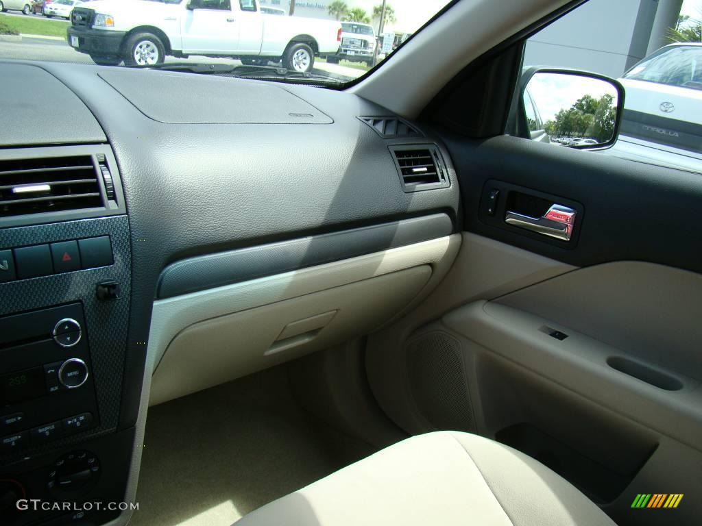 2008 Fusion SE - Moss Green Metallic / Camel photo #14