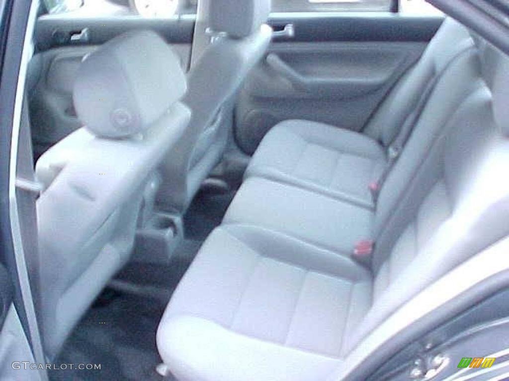 2005 Jetta GLS TDI Sedan - Platinum Grey Metallic / Light Grey photo #9
