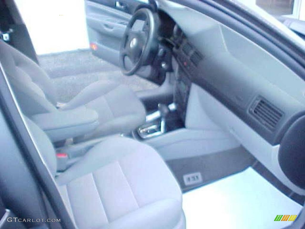 2005 Jetta GLS TDI Sedan - Platinum Grey Metallic / Light Grey photo #11