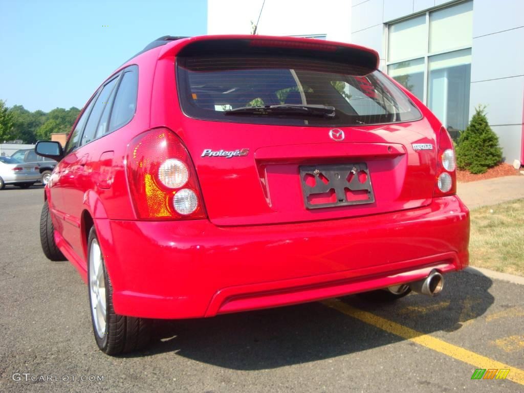 2003 Protege 5 Wagon - Classic Red / Off Black photo #7