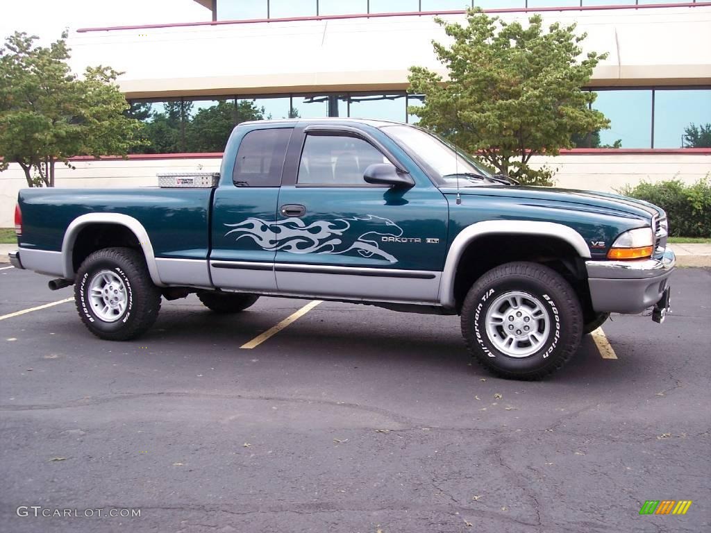 1999 Dakota SLT Extended Cab 4x4 - Emerald Green Pearl / Mist Gray photo #25