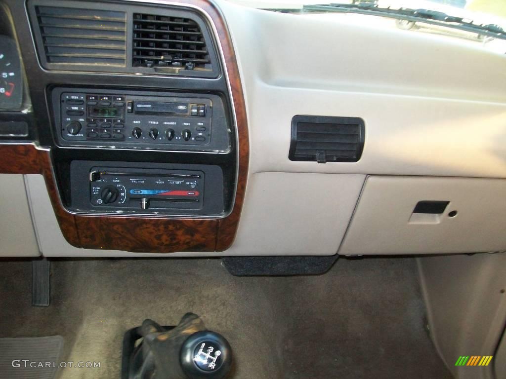 1989 Ranger XLT Regular Cab - Hunter Green Metallic / Tan photo #13