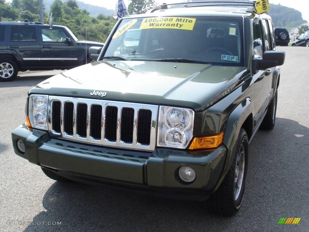 2007 Commander Sport 4x4 - Jeep Green Metallic / Khaki photo #18