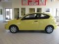 2009 Mellow Yellow Hyundai Accent GS 3 Door  photo #2