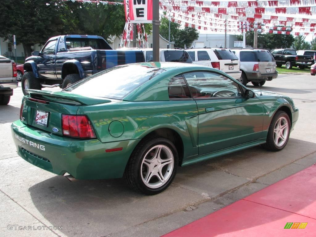 2000 Mustang GT Coupe - Electric Green Metallic / Medium Graphite photo #18