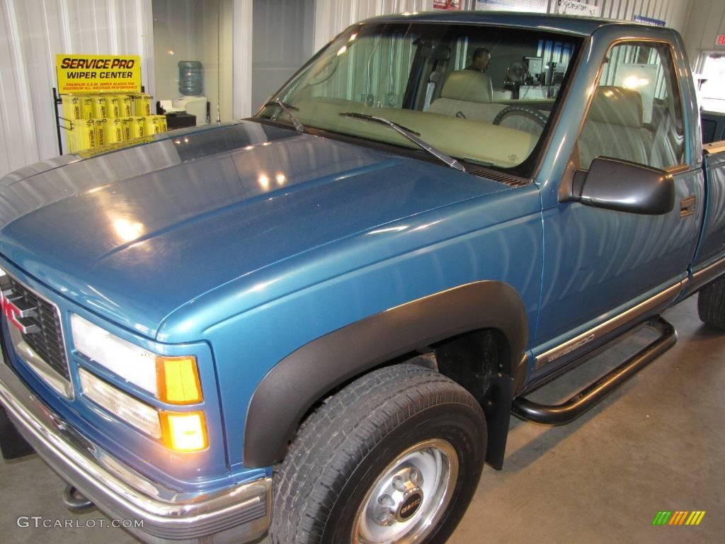 1997 Sierra 2500 SLE Regular Cab 4x4 - Light Stellar Blue Metallic / Dark Charcoal photo #2