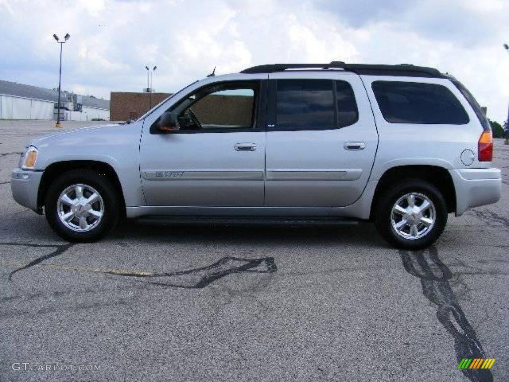 2005 Envoy XL SLT 4x4 - Liquid Silver Metallic / Light Gray photo #2