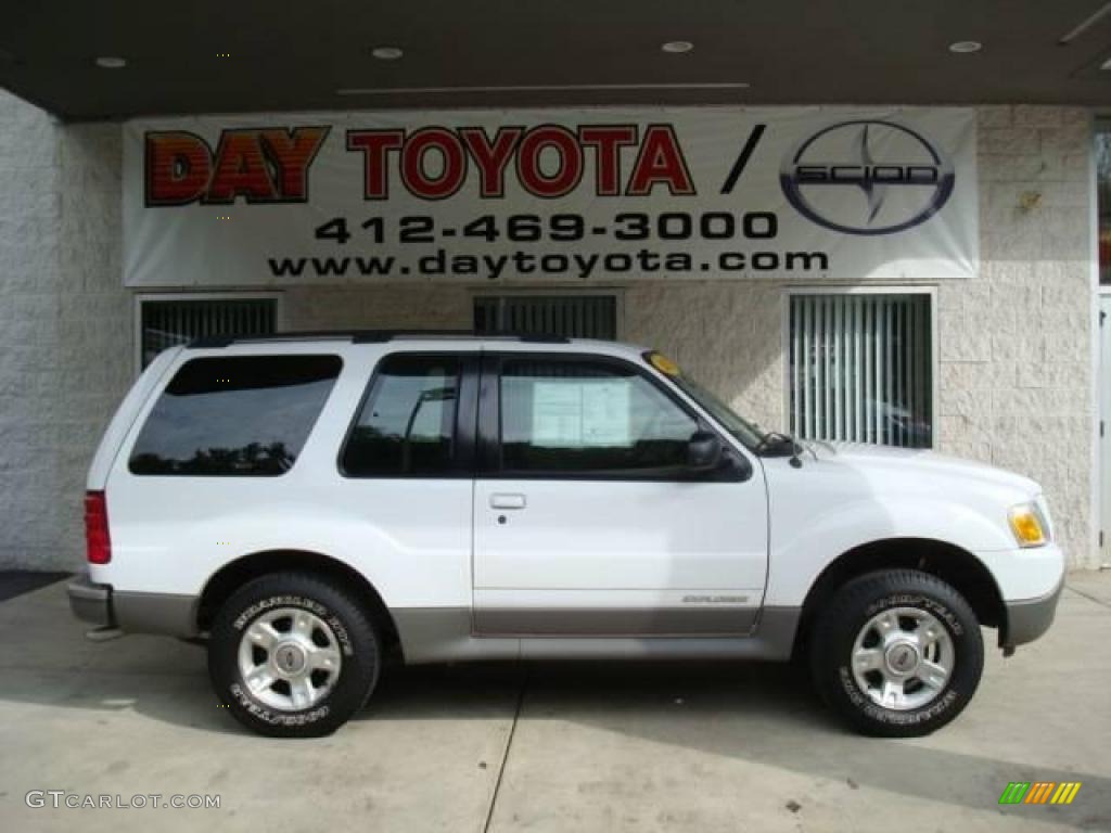 2002 Explorer Sport - Oxford White / Medium Parchment photo #1
