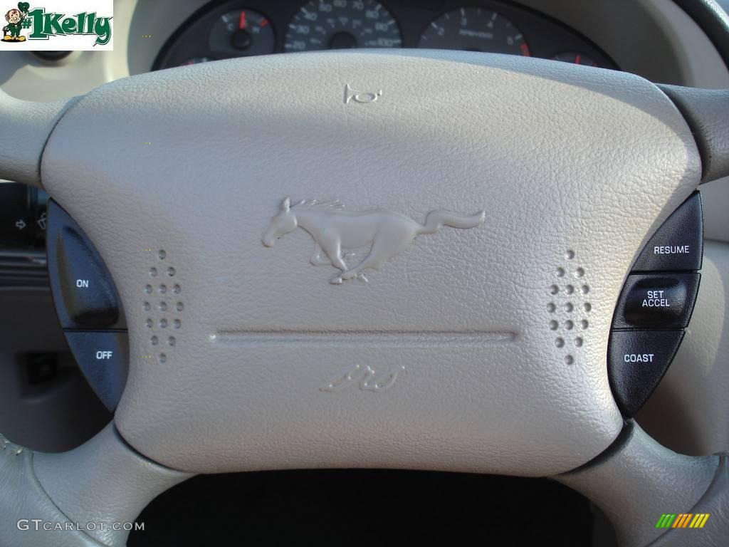 2002 Mustang V6 Convertible - Satin Silver Metallic / Medium Graphite photo #19