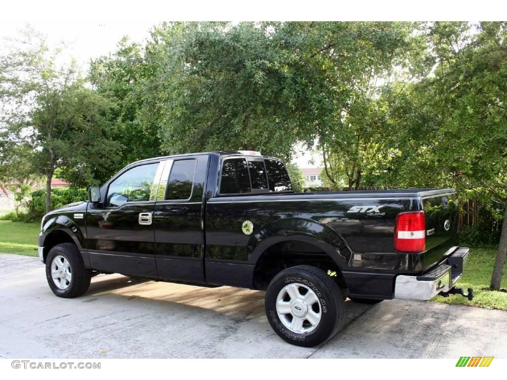 2004 F150 STX SuperCab 4x4 - Black / Medium Graphite photo #6