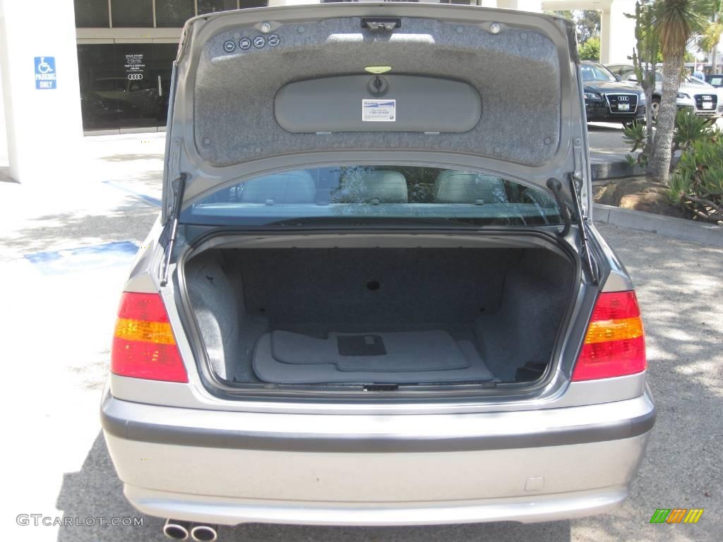 2006 3 Series 330i Sedan - Silver Grey Metallic / Grey photo #16