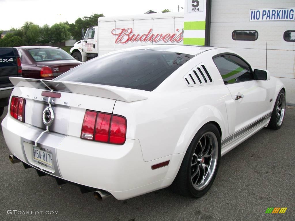 2007 Mustang Shelby GT Coupe - Performance White / Light Graphite photo #4