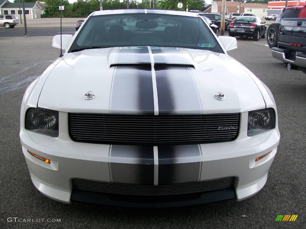 2007 Mustang Shelby GT Coupe - Performance White / Light Graphite photo #6