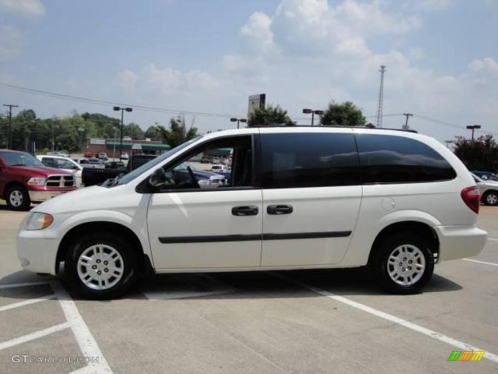 2005 Grand Caravan SE - Stone White / Medium Slate Gray photo #2