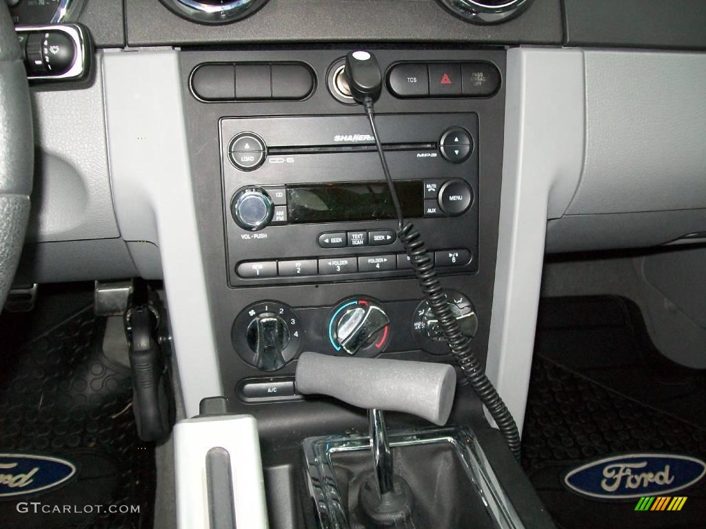 2007 Mustang Shelby GT Coupe - Performance White / Light Graphite photo #13