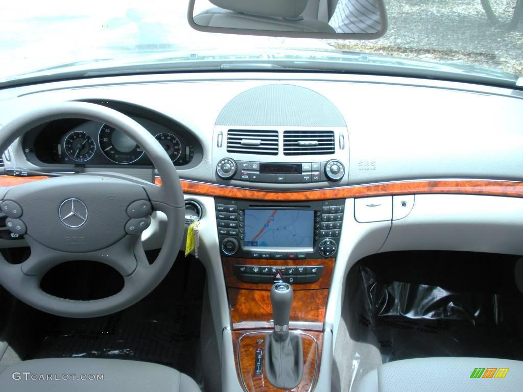 2008 E 350 4Matic Sedan - Flint Grey Metallic / Ash photo #18