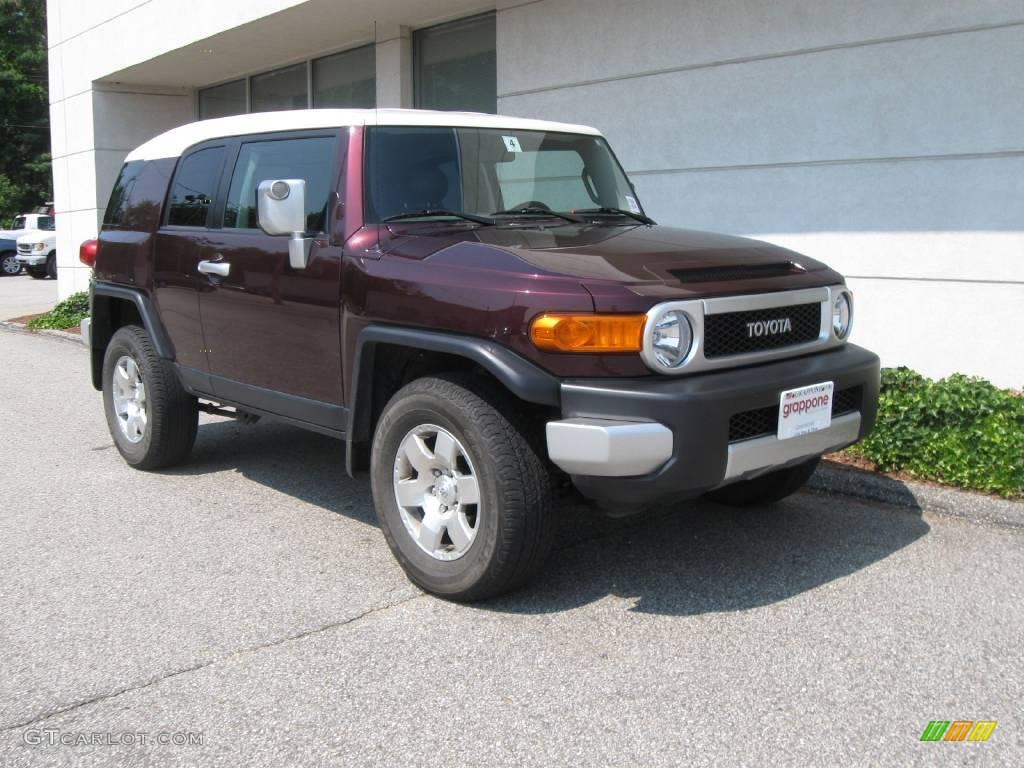 Black Cherry Pearl Toyota FJ Cruiser