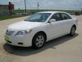 Super White - Camry LE Photo No. 7