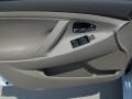 Super White - Camry LE Photo No. 31