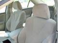 Super White - Camry LE Photo No. 32