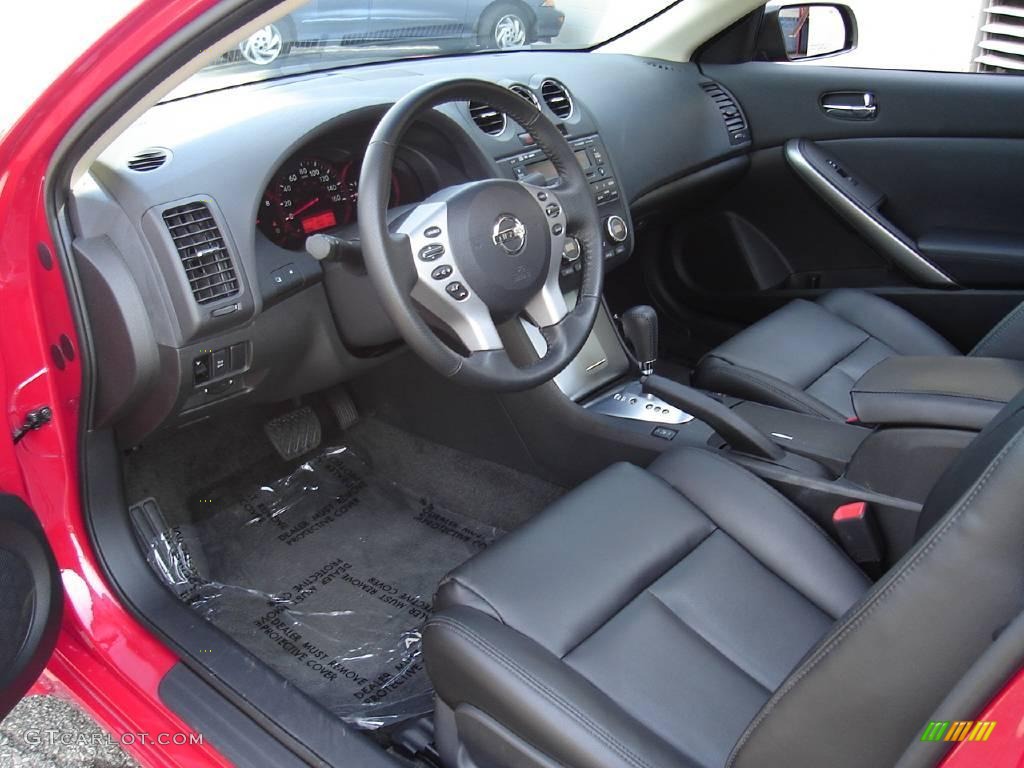 2008 Altima 3.5 SE Coupe - Code Red Metallic / Charcoal photo #22