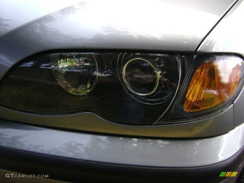 2004 3 Series 325i Sedan - Silver Grey Metallic / Black photo #18
