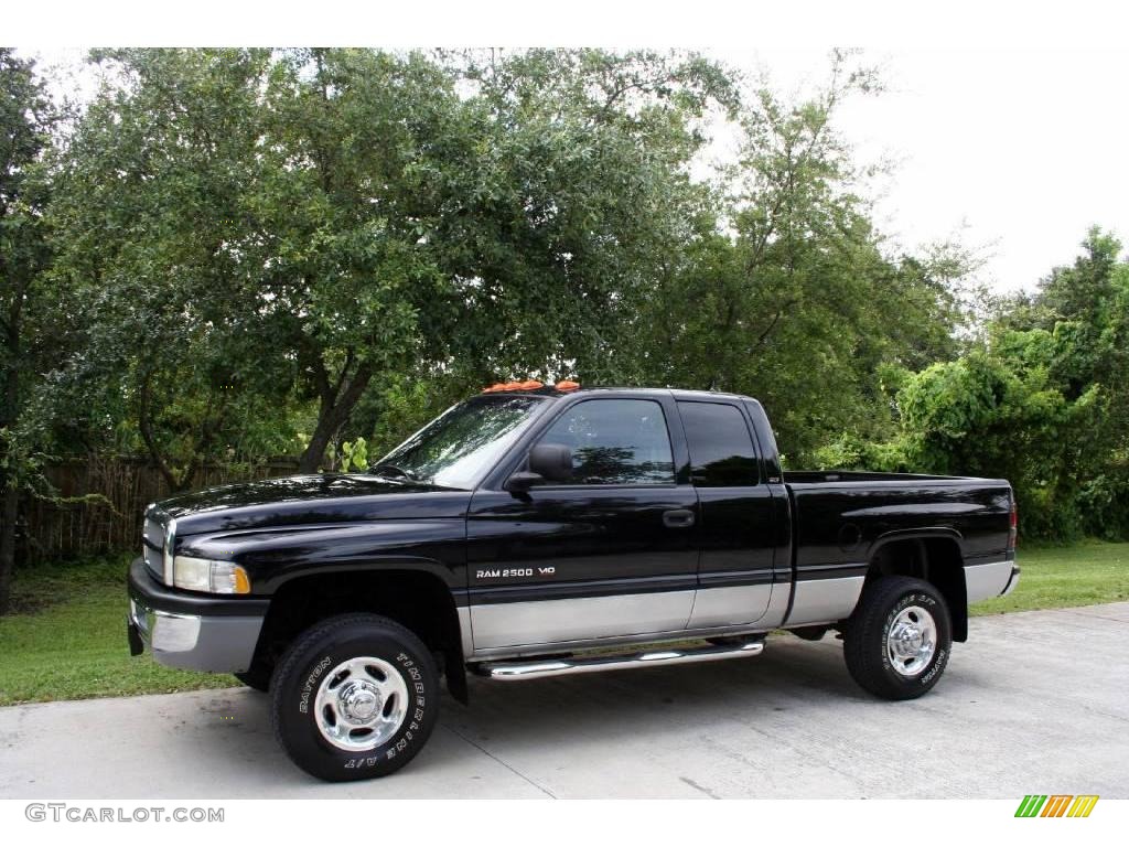2000 Ram 2500 SLT Extended Cab 4x4 - Black / Mist Gray photo #3