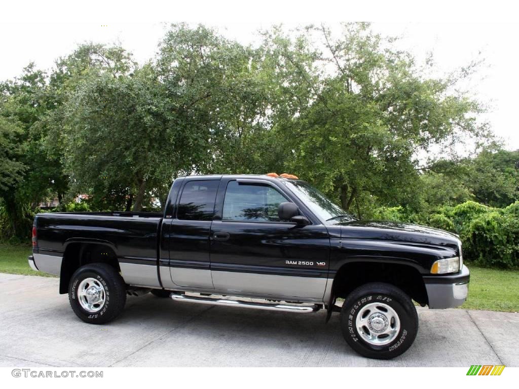 2000 Ram 2500 SLT Extended Cab 4x4 - Black / Mist Gray photo #16