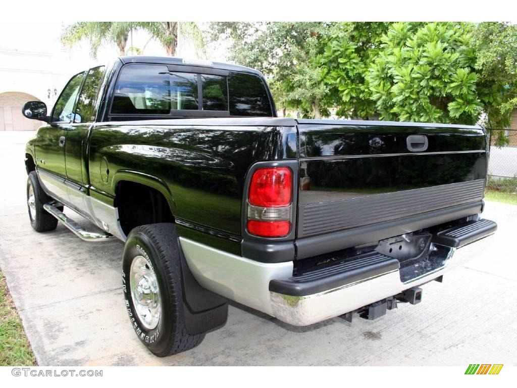 2000 Ram 2500 SLT Extended Cab 4x4 - Black / Mist Gray photo #25