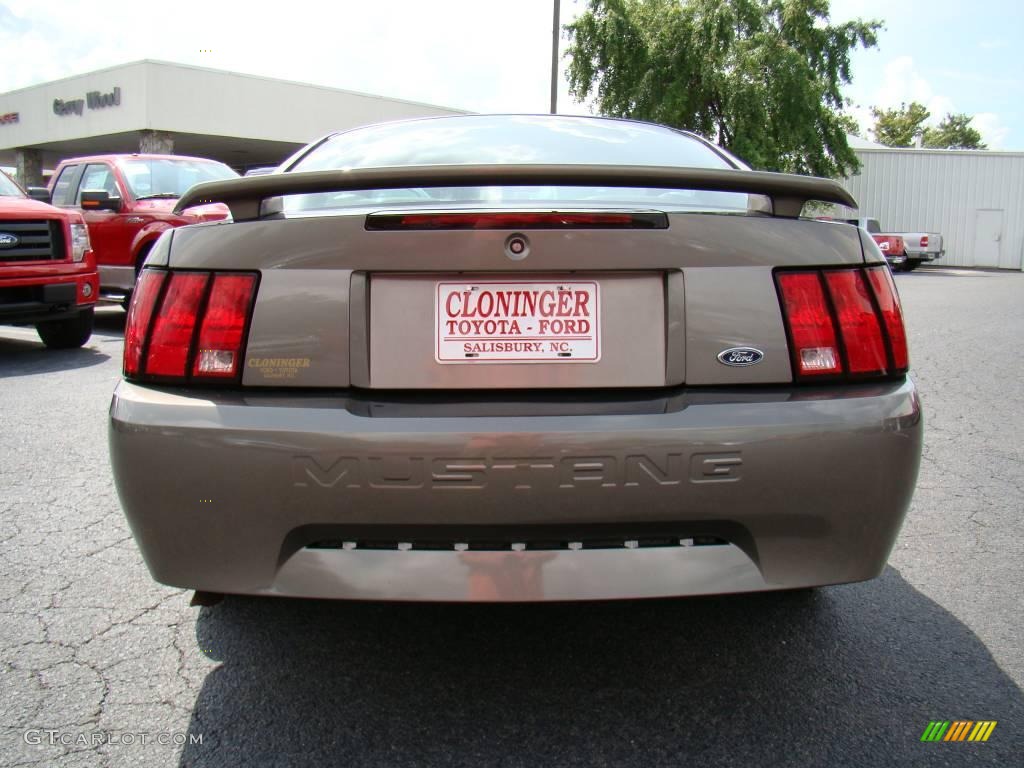 2001 Mustang V6 Coupe - Mineral Grey Metallic / Medium Parchment photo #4