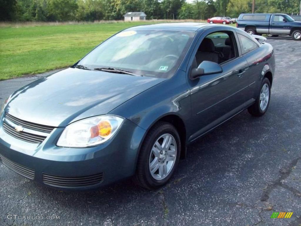 2005 Cobalt LS Coupe - Blue Granite Metallic / Ebony photo #2