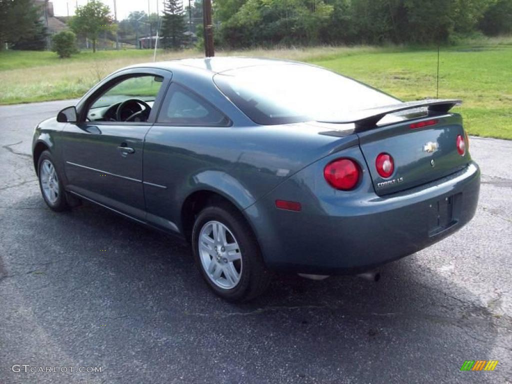 2005 Cobalt LS Coupe - Blue Granite Metallic / Ebony photo #4