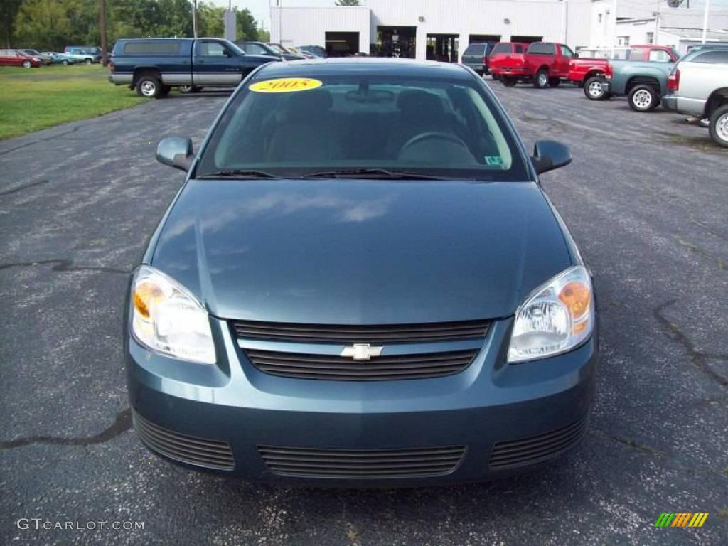 2005 Cobalt LS Coupe - Blue Granite Metallic / Ebony photo #9