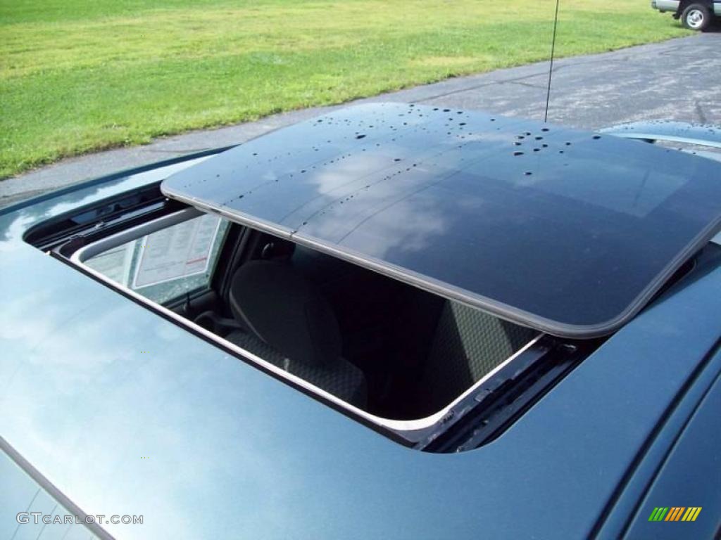 2005 Cobalt LS Coupe - Blue Granite Metallic / Ebony photo #12