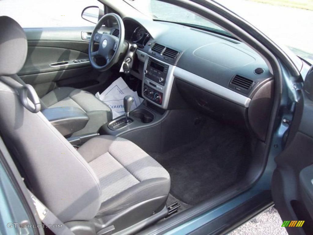 2005 Cobalt LS Coupe - Blue Granite Metallic / Ebony photo #16