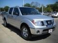 2009 Radiant Silver Nissan Frontier SE Crew Cab  photo #3