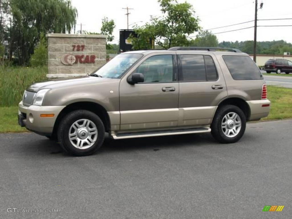 2004 Mountaineer V8 AWD - Mineral Gray Metallic / Midnight Grey photo #1