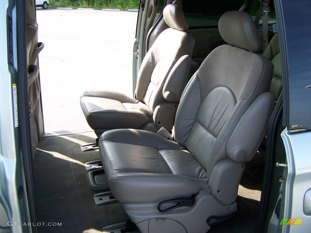 2003 Town & Country Limited - Satin Jade Pearl / Taupe photo #8