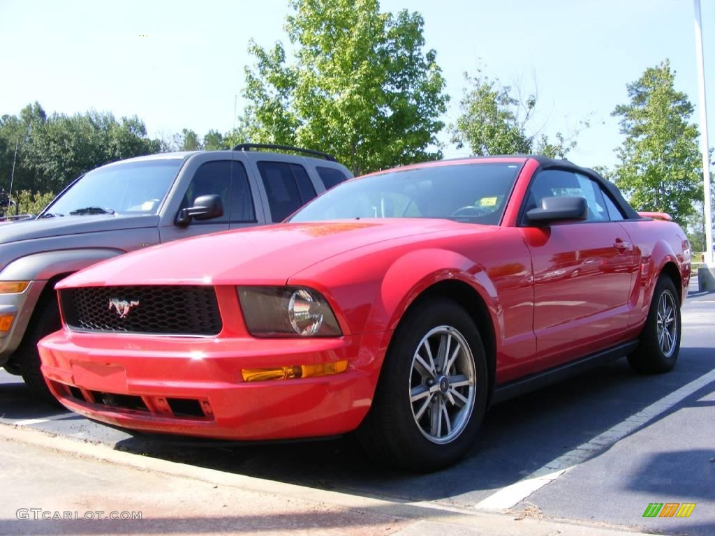 2005 Mustang V6 Premium Convertible - Torch Red / Light Graphite photo #1