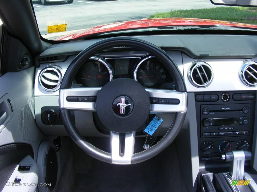 2005 Mustang V6 Premium Convertible - Torch Red / Light Graphite photo #17