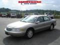 2001 Light Parchment Gold Metallic Lincoln Continental   photo #20