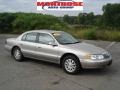 2001 Light Parchment Gold Metallic Lincoln Continental   photo #24