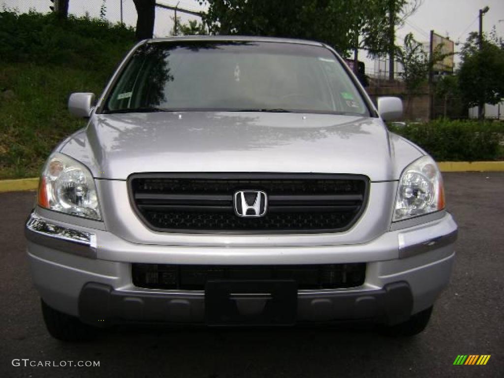 Starlight Silver Metallic Honda Pilot