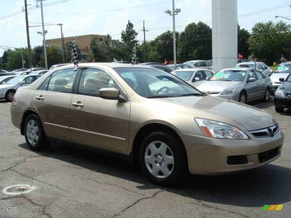 2006 Accord LX Sedan - Desert Mist Metallic / Ivory photo #3