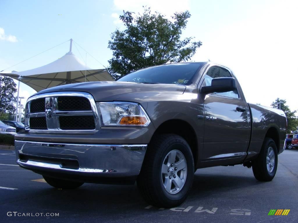 2009 Ram 1500 SLT Regular Cab 4x4 - Austin Tan Pearl / Light Pebble Beige/Bark Brown photo #1