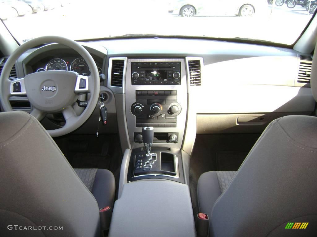 2008 Grand Cherokee Laredo - Black / Dark Slate Gray photo #14
